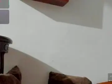 Chaturbate Live Sex Cam of logantwink18