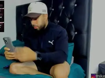 Chaturbate Watch Live Sex Cams of mikeblaree