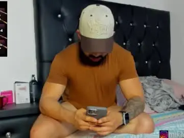 Chaturbate Free Live Porn of mikeblaree