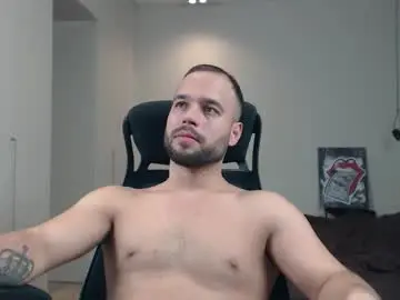Chaturbate Live Sex Cam of sandro_best