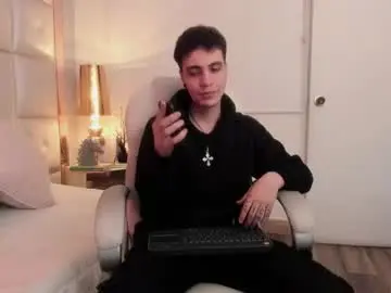 Chaturbate Live Sex Cam of dark_sun333