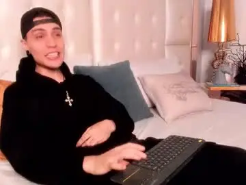 Chaturbate Best live sex cam show of dark_sun333