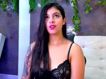 Chaturbate Live Sex Cam of emily_jones3