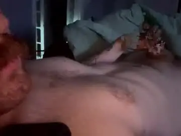 Chaturbate Live Sex Cam of ilovemilfs2424