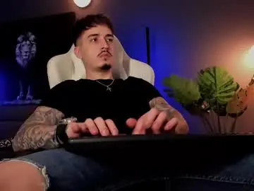 Chaturbate Live Sex Cam of matt_thestud