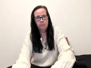 Chaturbate Adult Webcam of sassiestpeachgoddess