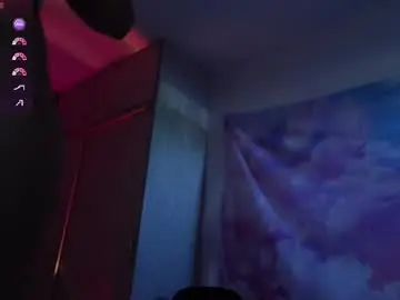Chaturbate Watch Live Sex Cams of leyre_lerr