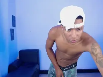 Chaturbate Best live sex cam show of ostinn18