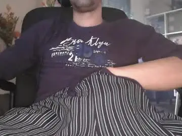 Chaturbate Live Sex Cam of peregrintpelfox