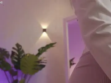 Chaturbate Free Porn Cam of miagomez1