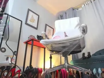 Chaturbate Live Sex Cam of simply_zoe___