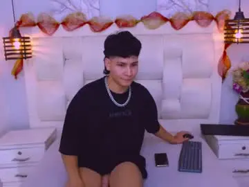 Chaturbate Free Porn Cam of 0_alejo