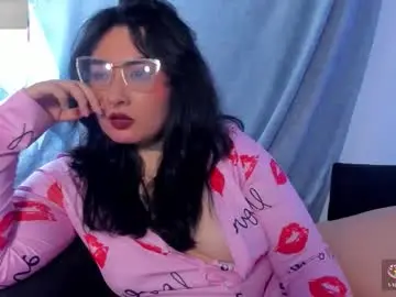 Chaturbate Free Porn Cam of curvybaddie