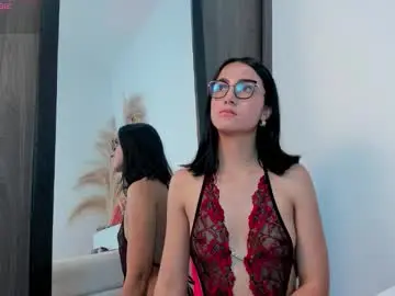 Chaturbate Nude Webcam of noami_rose