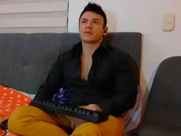 Chaturbate Nude Webcam of paris_mark