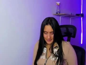 Chaturbate Adult Video Chat of caroline_rodriguez_9