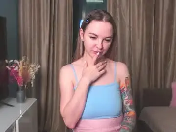 Chaturbate Best live sex cam show of evelineloos