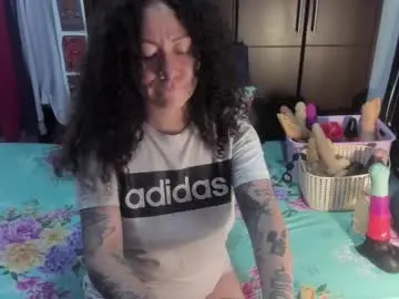 Chaturbate Live Sex Cam of laura_anal_