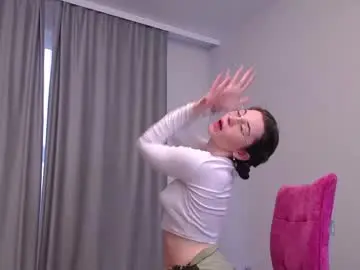 Chaturbate Live Sex Cam of adriana_meow246