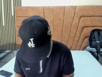 Chaturbate Sex Chat of mathy_robert