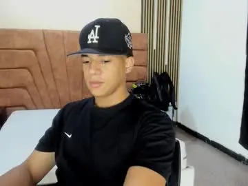 Chaturbate Sex Cam of mathy_robert