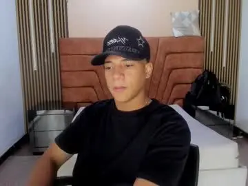 Chaturbate Watch Live Sex Cams of mathy_robert