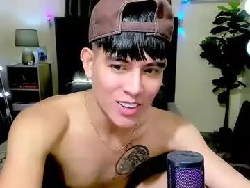 Chaturbate Best live sex cam show of bentlyfuck