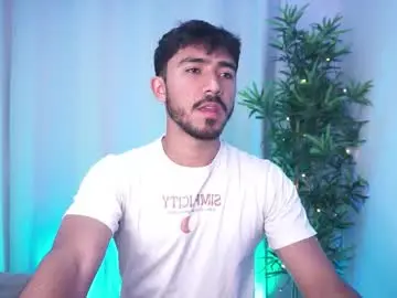 Chaturbate Live Sex Cam of damon_frost