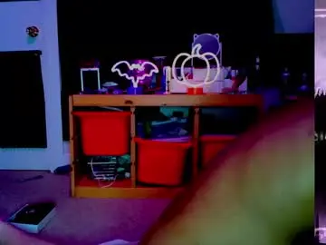 Chaturbate Watch Live Sex Cams of mothymommi