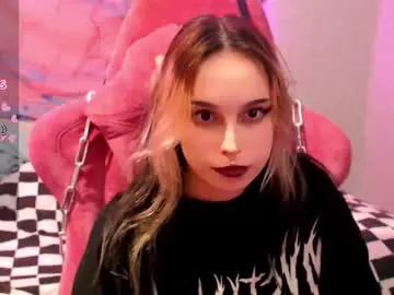 Chaturbate Live Sex Cam of pineapple_dope