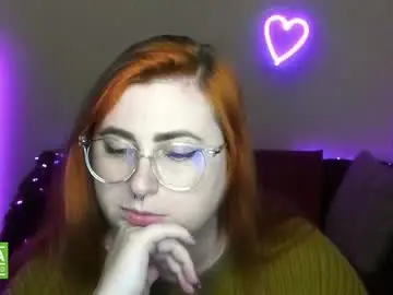 Chaturbate Live Sex Cam of alicia_side_red