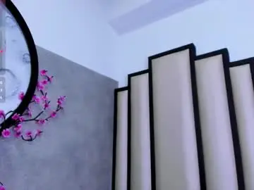 Chaturbate Watch Live Sex Cams of avi_winklar