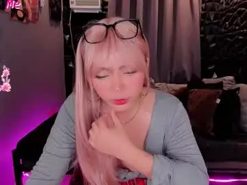 Chaturbate Live Sex Cam of mhia_devil