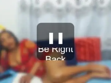 nikkyjigglesx from chaturbate