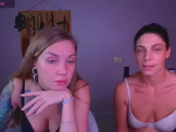 carrie_moonshine from chaturbate