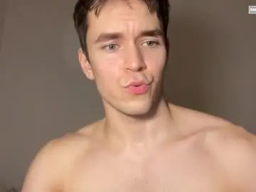 johnnnyhorny from chaturbate