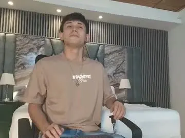 Chaturbate Best live sex cam show of michaeel_blue