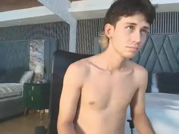 Chaturbate Sex Chat of michaeel_blue