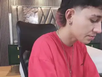 Chaturbate Nude Webcam of michaeel_blue