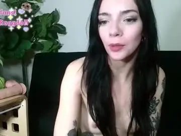 nanaraggdoll from chaturbate