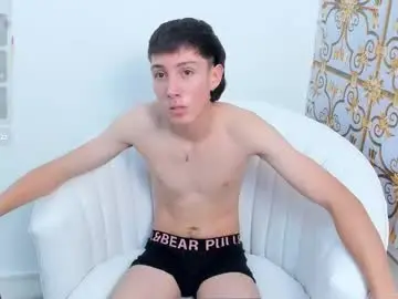 Chaturbate Live Sex Cam of littledanny_