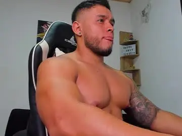 Chaturbate Live Sex Cam of marco_diaz1