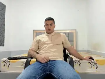 Chaturbate Sex Cam of simonkeler