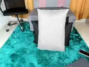 Chaturbate Watch Live Sex Cams of thamara__1023