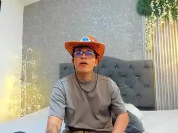 Chaturbate Live Sex of anddy024_