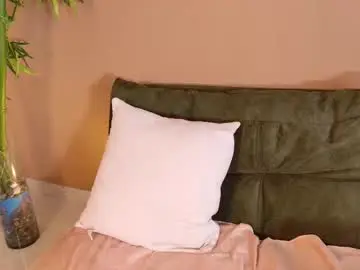 Chaturbate Live Sex Cam of cherrycurl_