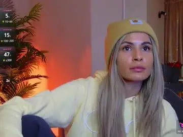 Chaturbate Live Sex of avrillcyrux