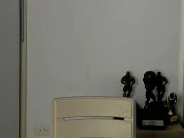 Chaturbate Free Porn Cam of chris_harank1