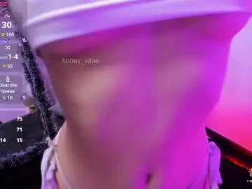 Chaturbate Live Porn of honey_bitee