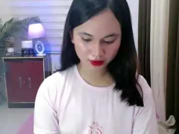 Chaturbate Free Porn Cam of ursweet_athisa18